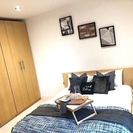 Westone View Villa Sheffield Buitenkant foto